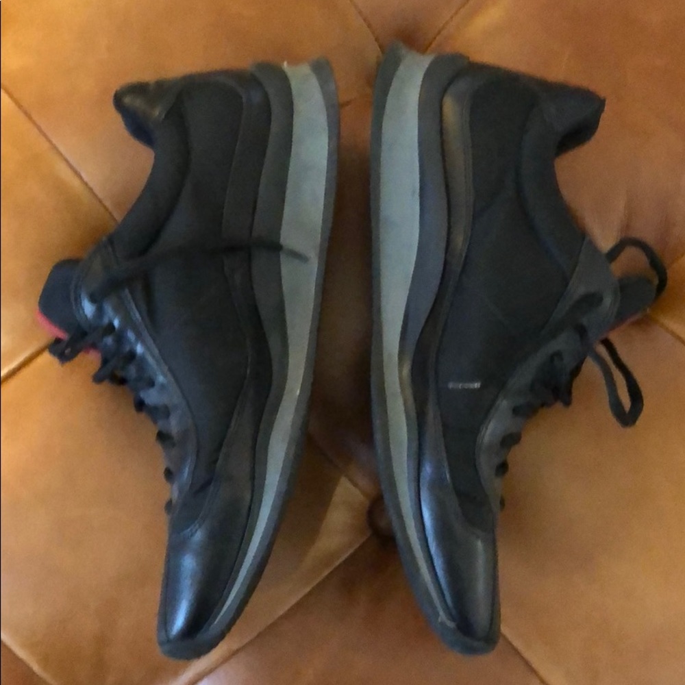Prada Sneaker - size 8 - Picture 3 of 5